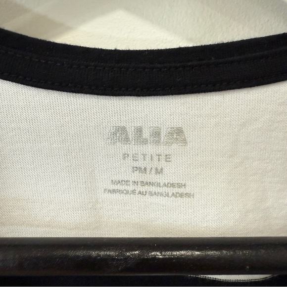 Alia Petite Black and White Striped 3/4 Sleeve Scoopneck Shirt - Picture 6 of 16